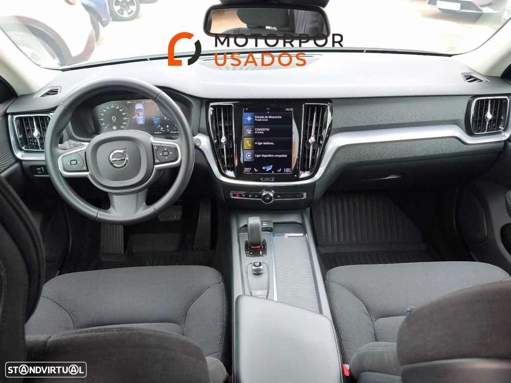 Volvo V60 2.0 B4 Momentum Geartronic - 8