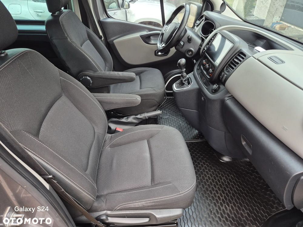 Renault Trafic - 12