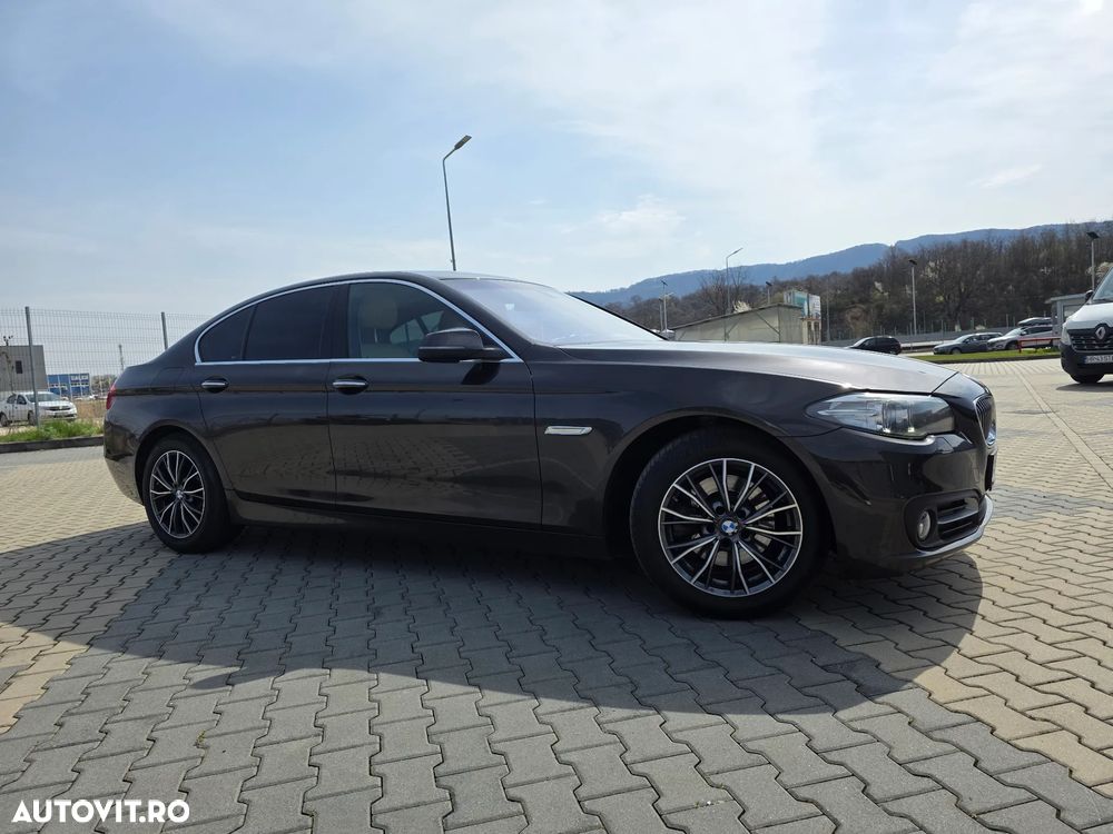 BMW Seria 5 520d xDrive AT - 3