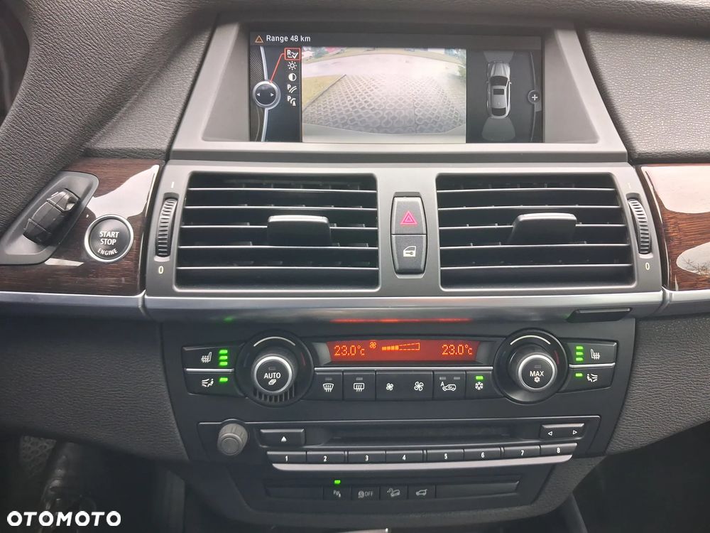 BMW X6 xDrive30d - 16