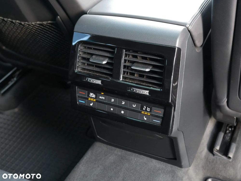 Volkswagen Touareg 3.0 V6 TDI SCR 4Mot R-Line - 24