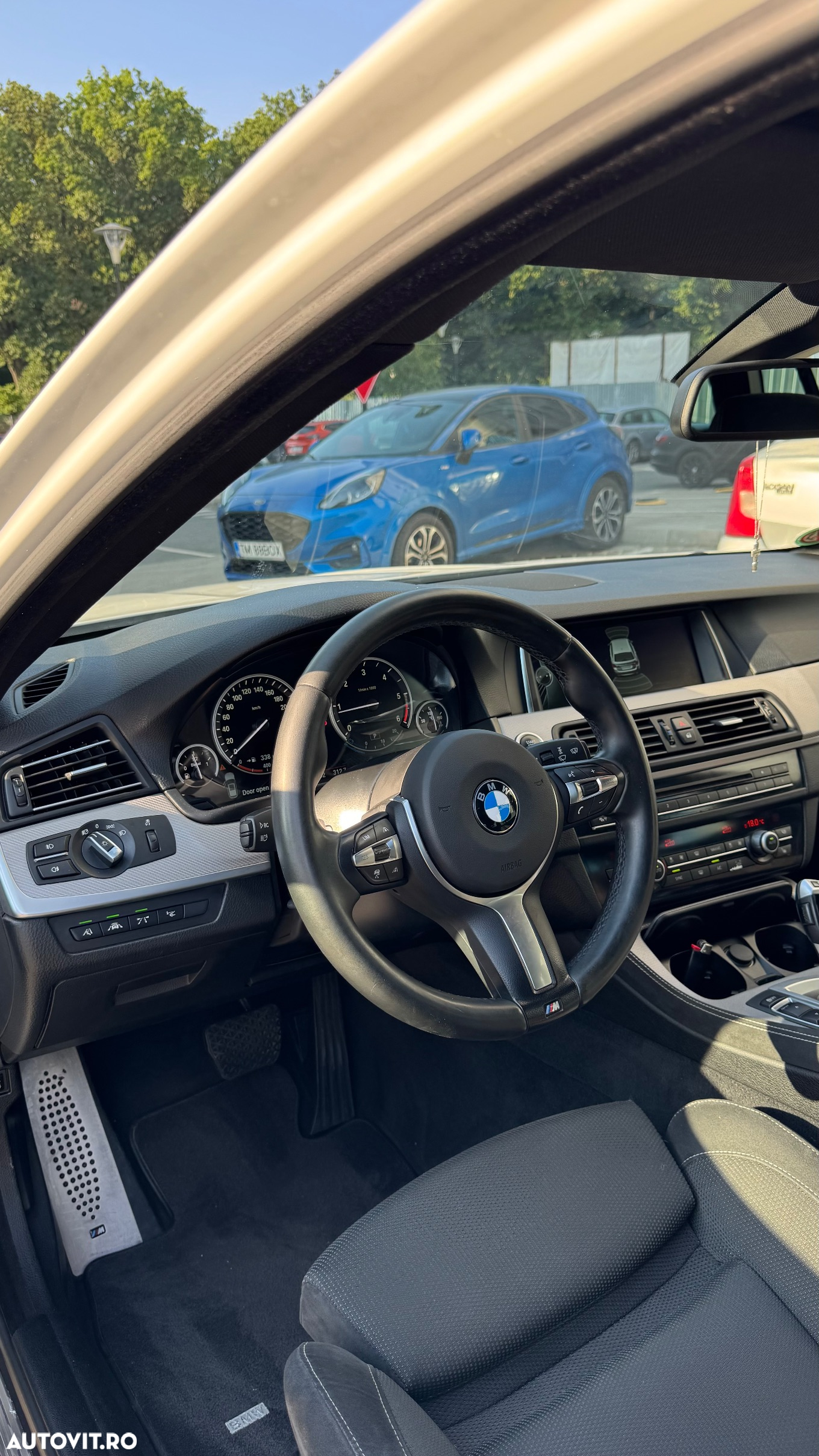 BMW Seria 5 520d xDrive Touring Aut. - 5
