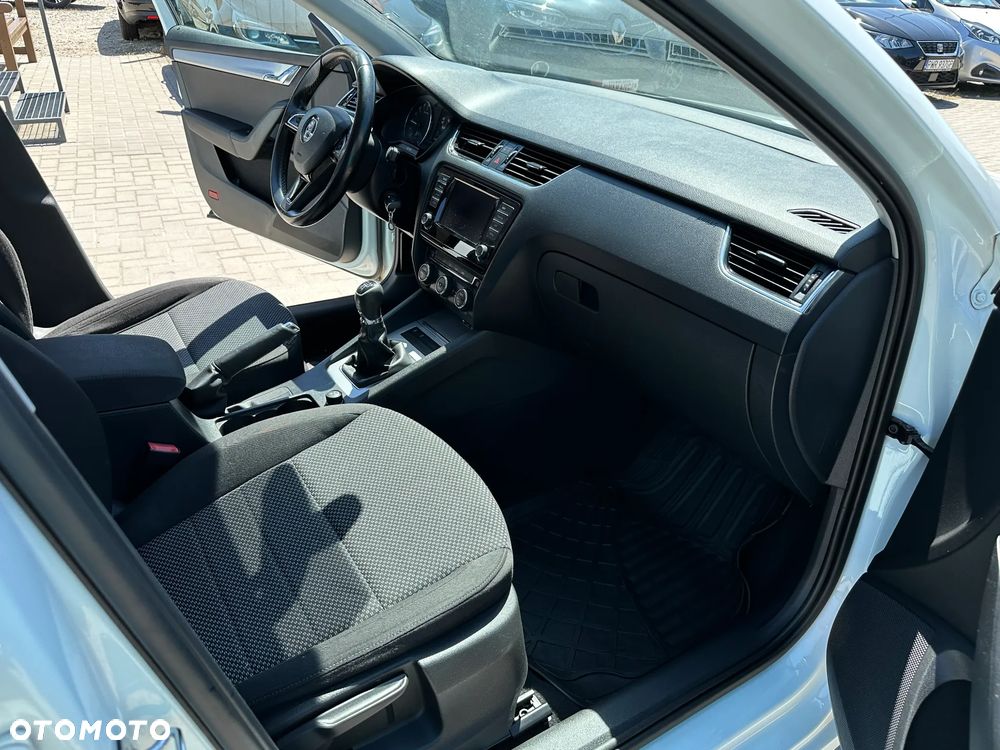 Skoda Octavia - 25