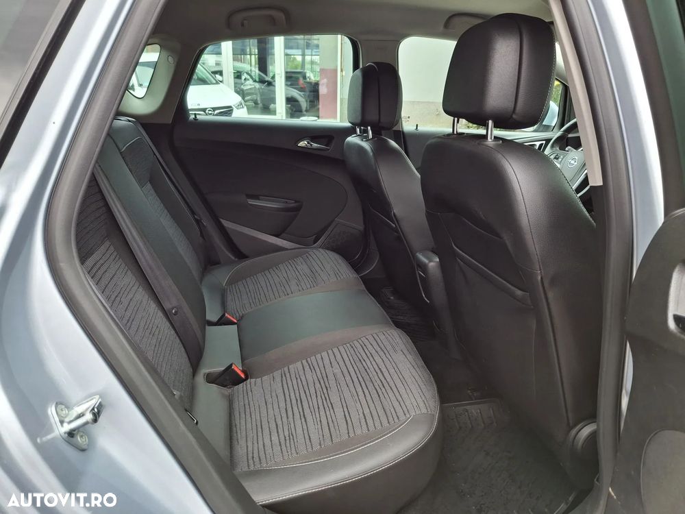 Opel Astra - 16