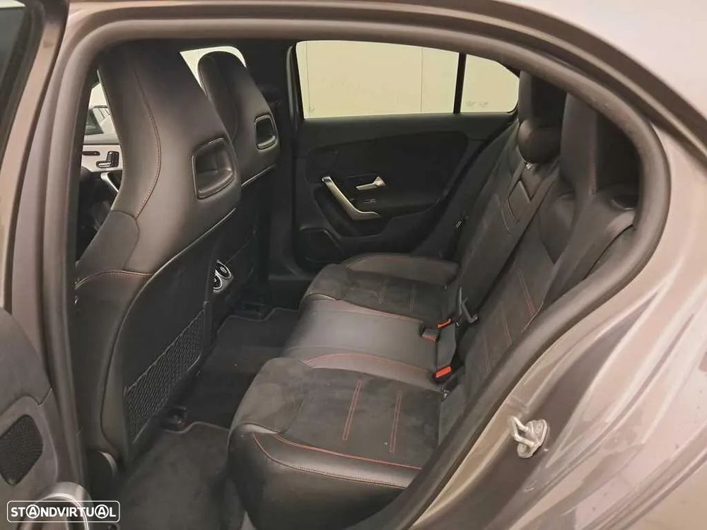 Mercedes-Benz A 250 e AMG Line - 7