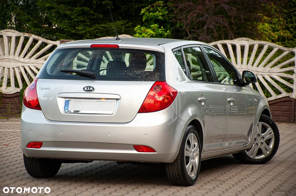 Kia Ceed 1.4 Comfort + - 21