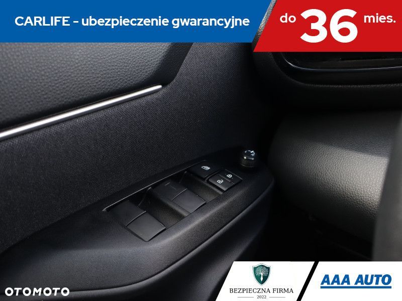 Toyota Yaris Cross - 18