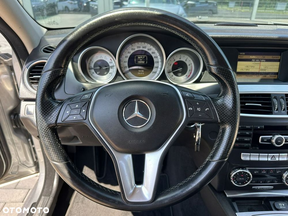 Mercedes-Benz Klasa C 180 BlueEFFICIENCY Avantgarde - 19