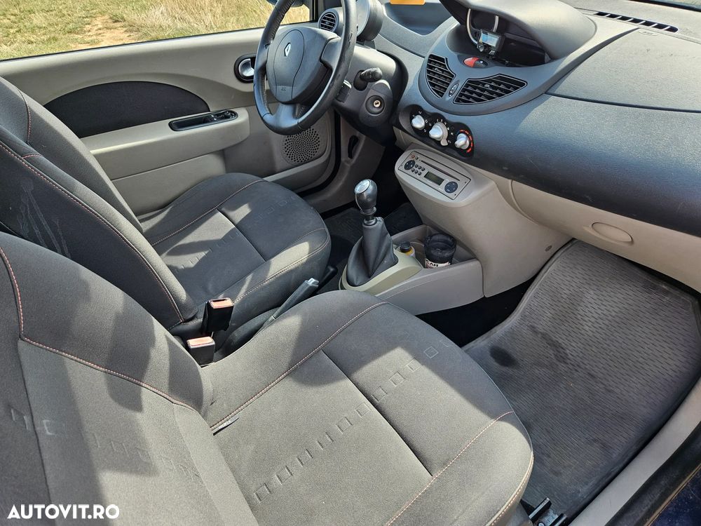 Renault Twingo - 11