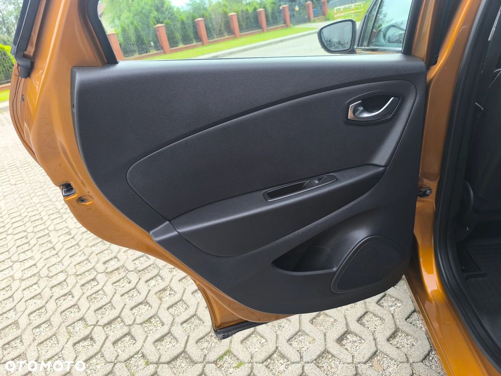 Renault Captur 1.2 Energy TCe Limited - 26