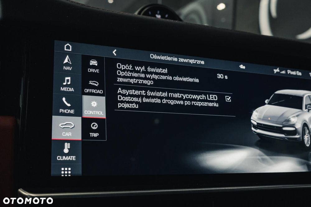 Porsche Cayenne Turbo - 24