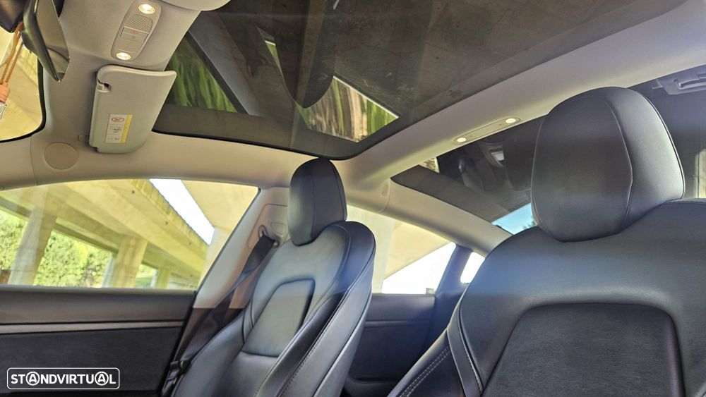 Tesla Model 3 Standard RWD Plus - 28