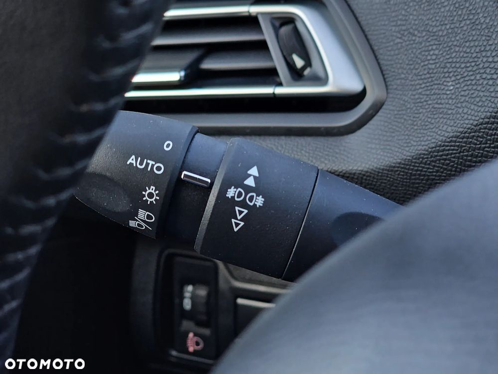 Peugeot 308 1.5 BlueHDi Active Pack Business S&S - 16