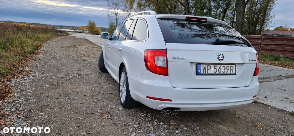 Skoda Superb 2.0 TDI Comfort - 8