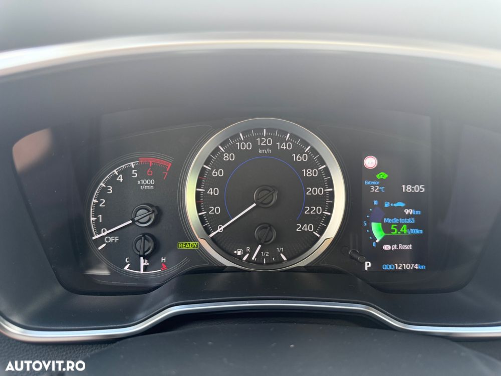 Toyota Corolla 1.8 Business Edition - 3