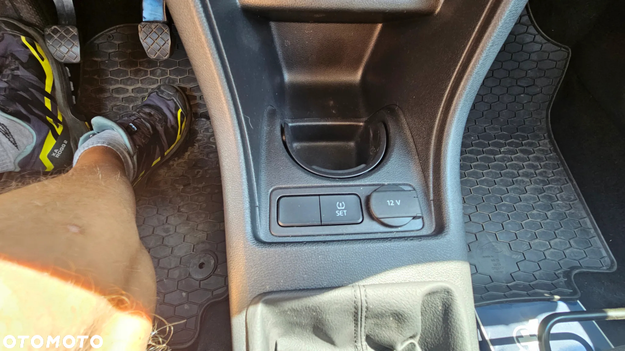 Volkswagen up! 1.0 move - 9