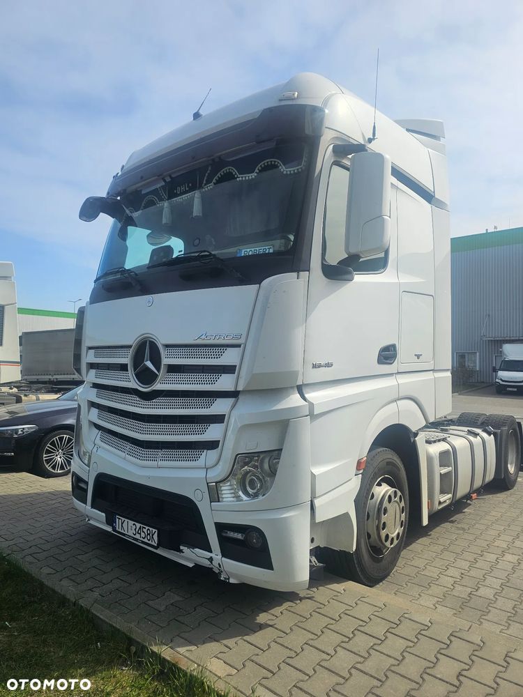 Mercedes-Benz Actros - 3