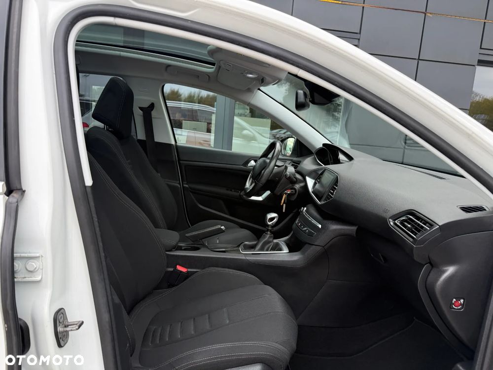 Peugeot 308 1.6 e-HDi Active S&S - 27
