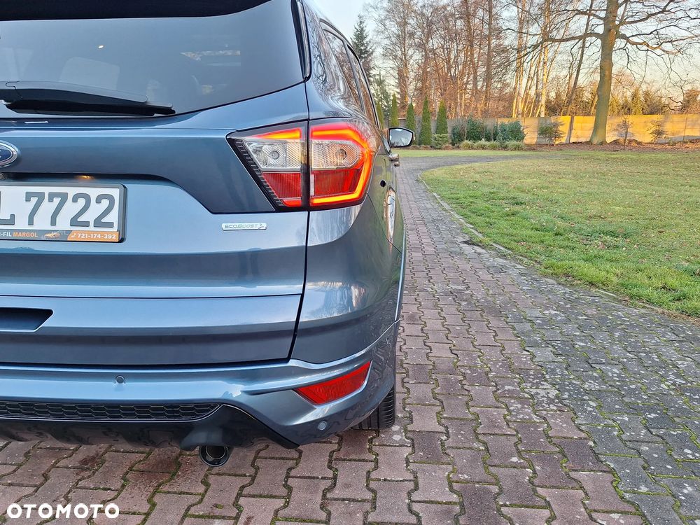 Ford Kuga 1.5 EcoBoost 2x4 ST-Line - 29