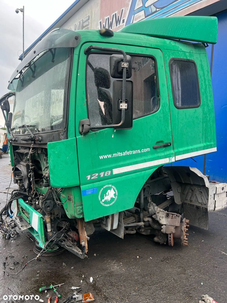 Kabina / Karoseria / CZĘŚCI Mercedes Atego 1218 !! SYPIALNA !! - 2