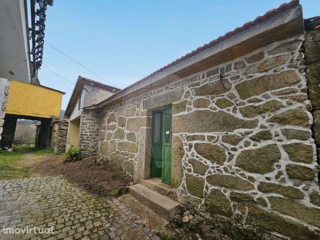 Moradia T2 para venda - Grande imagem: 3/12