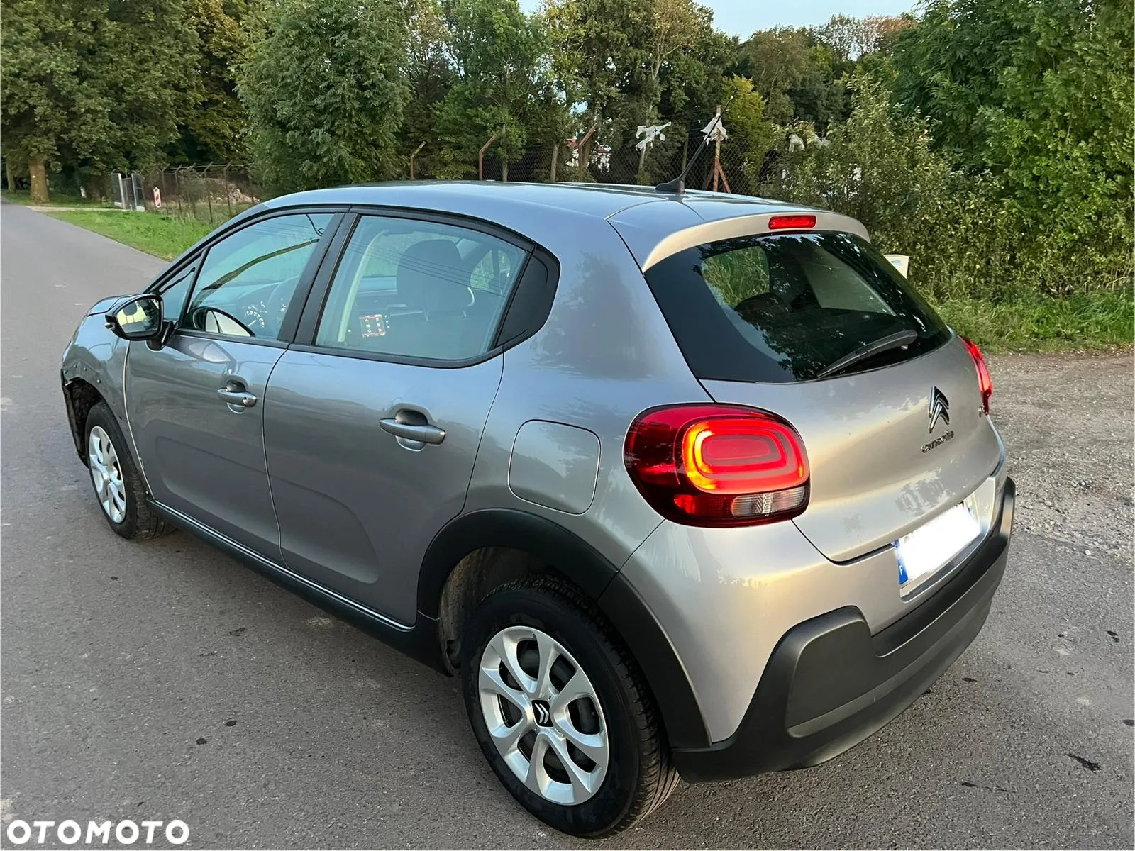 Citroën C3 BlueHDi 100 S&S PLUS - 6