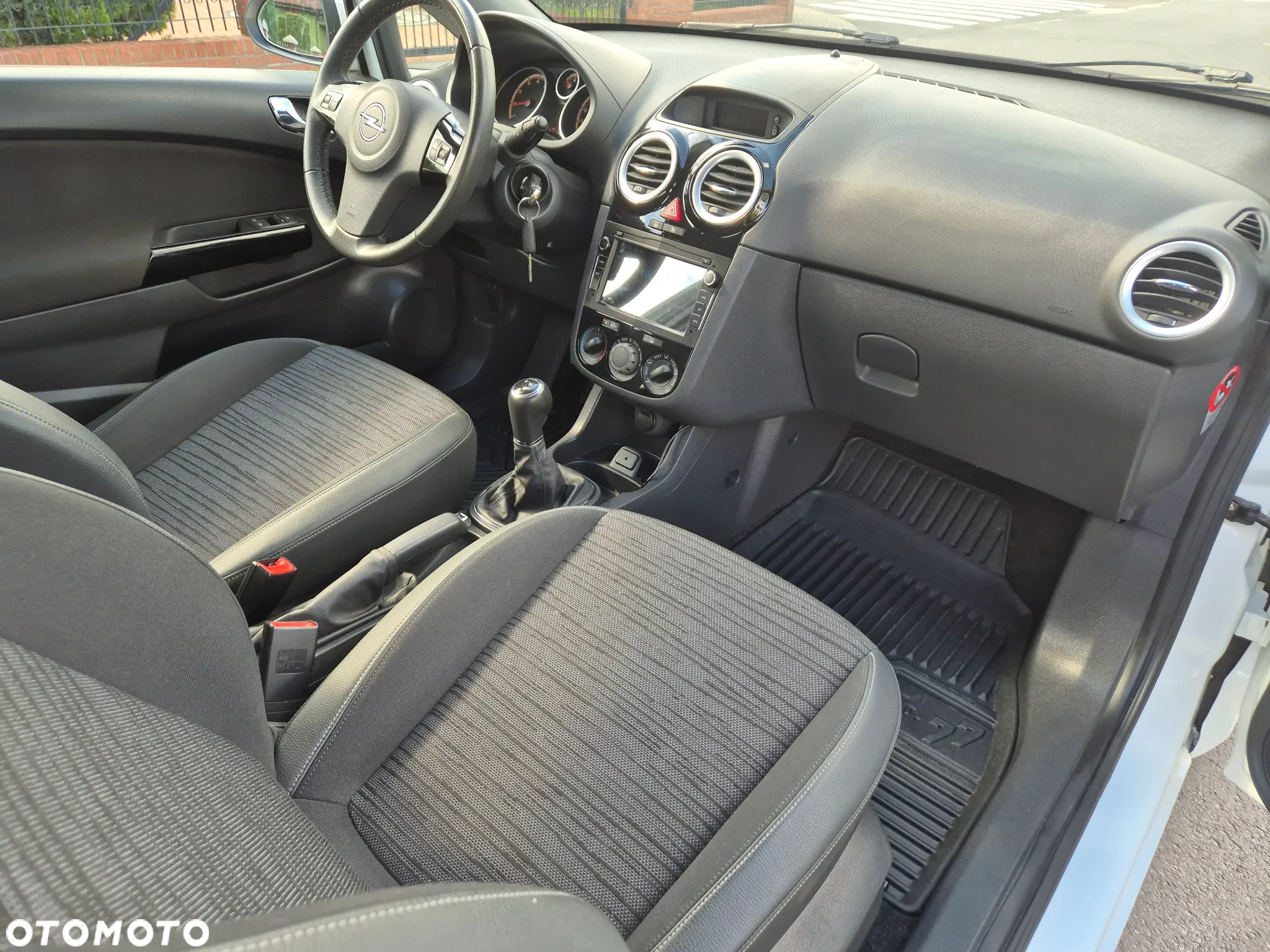 Opel Corsa 1.4 16V Navi - 5