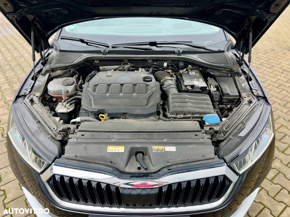 Skoda Octavia Combi 2.0 TDI DSG 4X4 Scout - 23