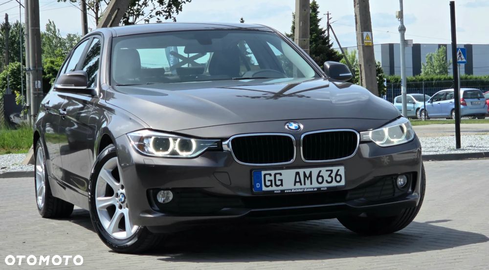 BMW Seria 3 316d EU6 - 2