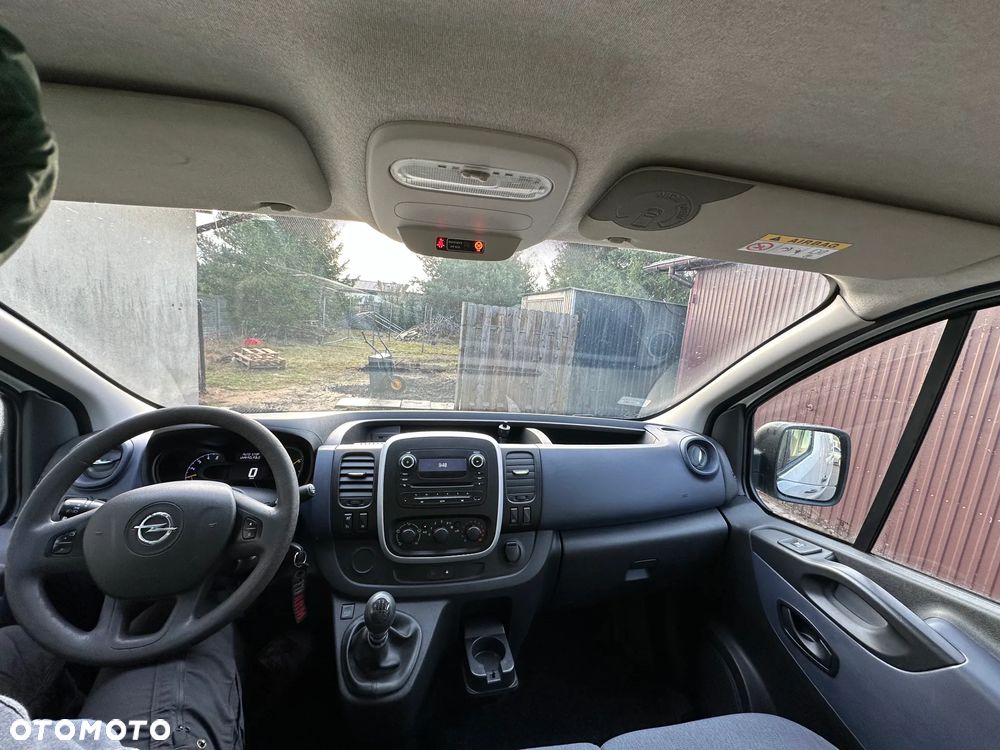 Opel Vivaro - 8
