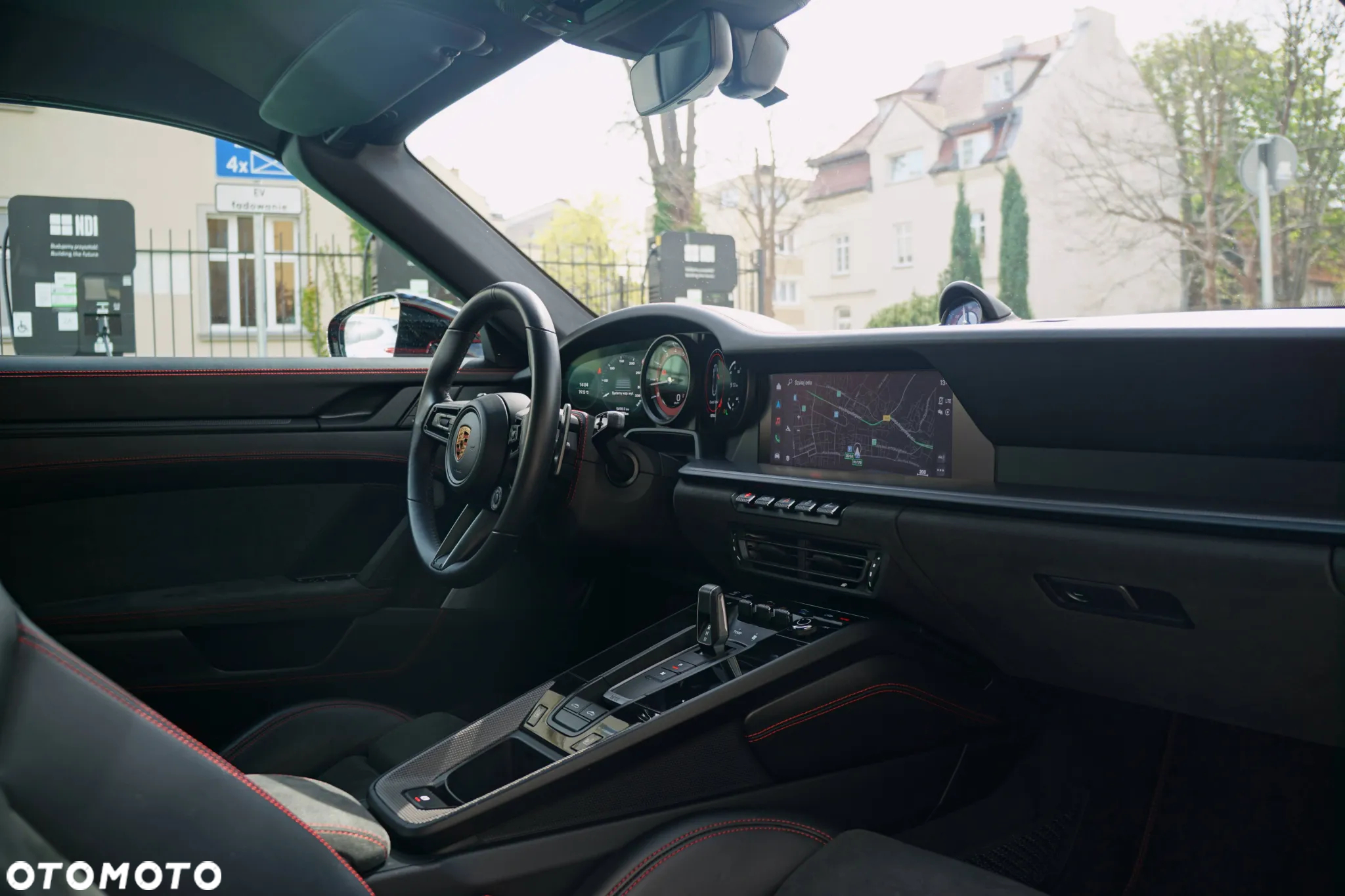 Porsche 911 Targa 4 GTS - 26