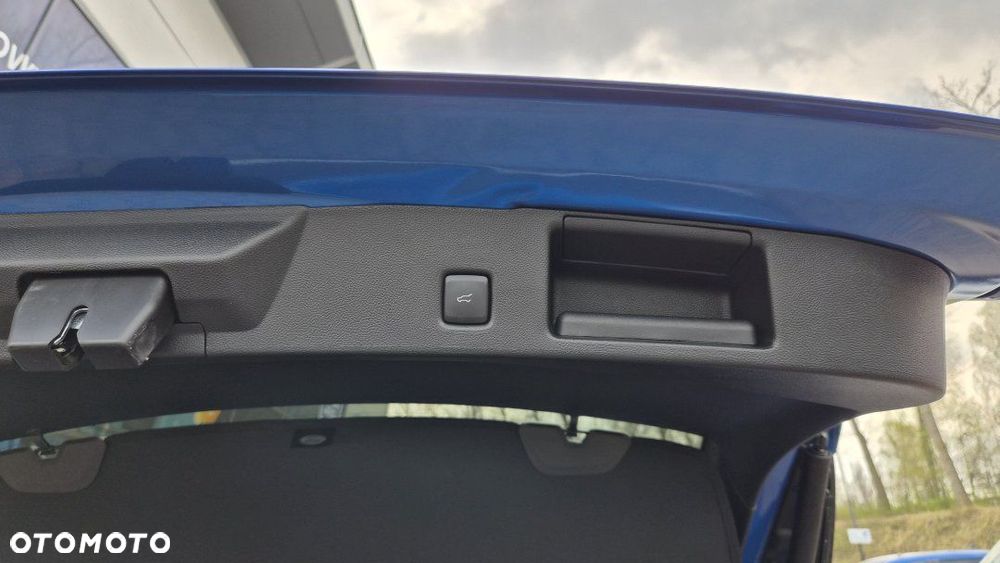 Ford Kuga - 22