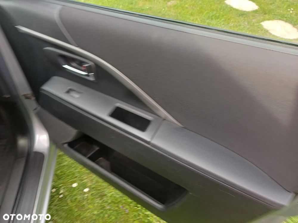 Mazda 5 - 18