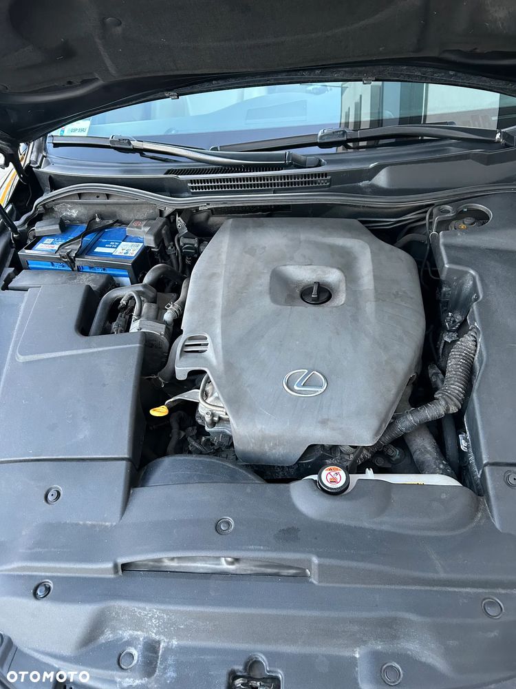 Lexus IS 220 D Prestige - 13