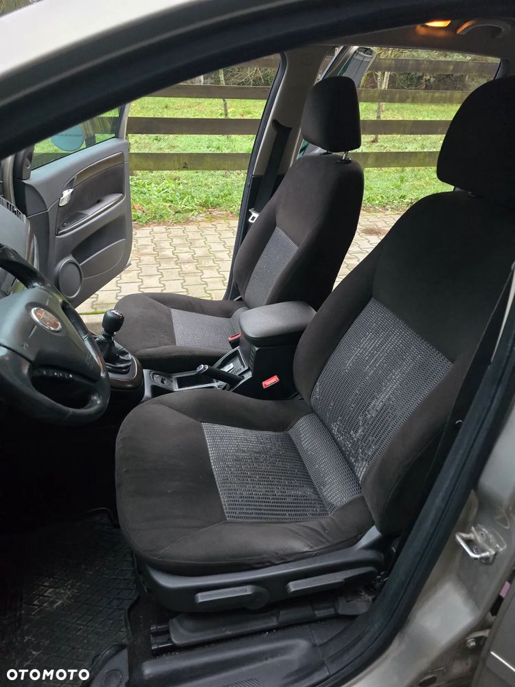 Fiat Croma 1.9 JTD Dynamic - 20