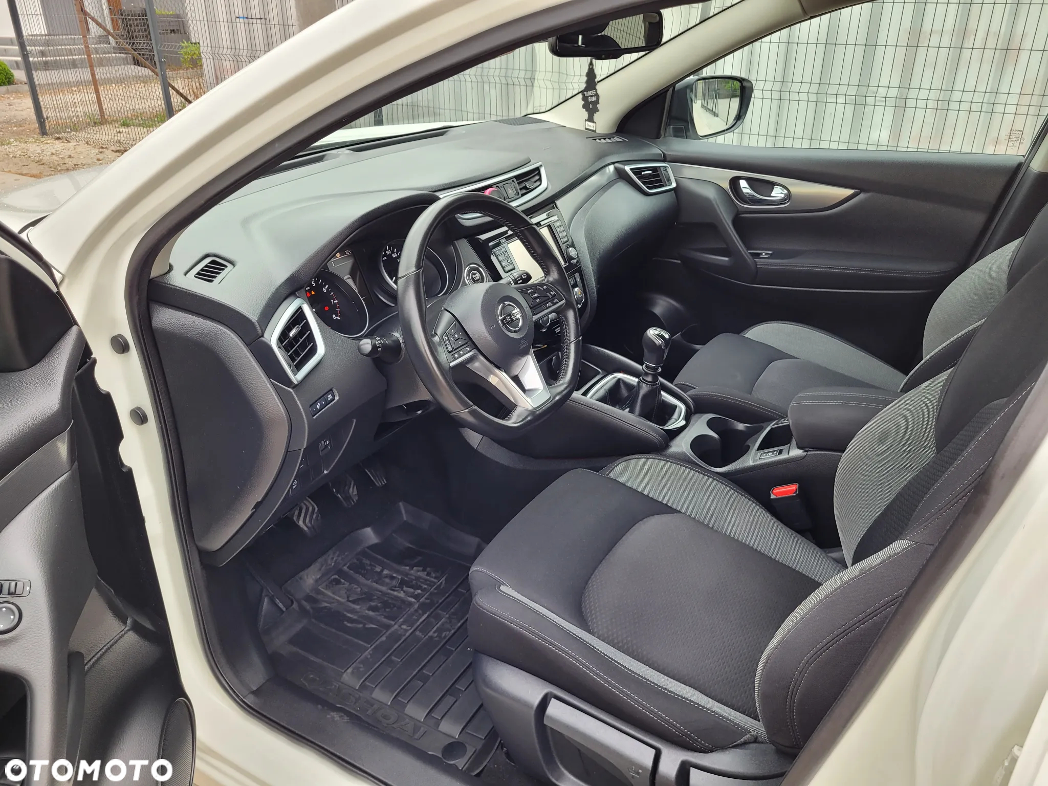 Nissan Qashqai 1.2 DIG-T N-Vision EU6 - 7