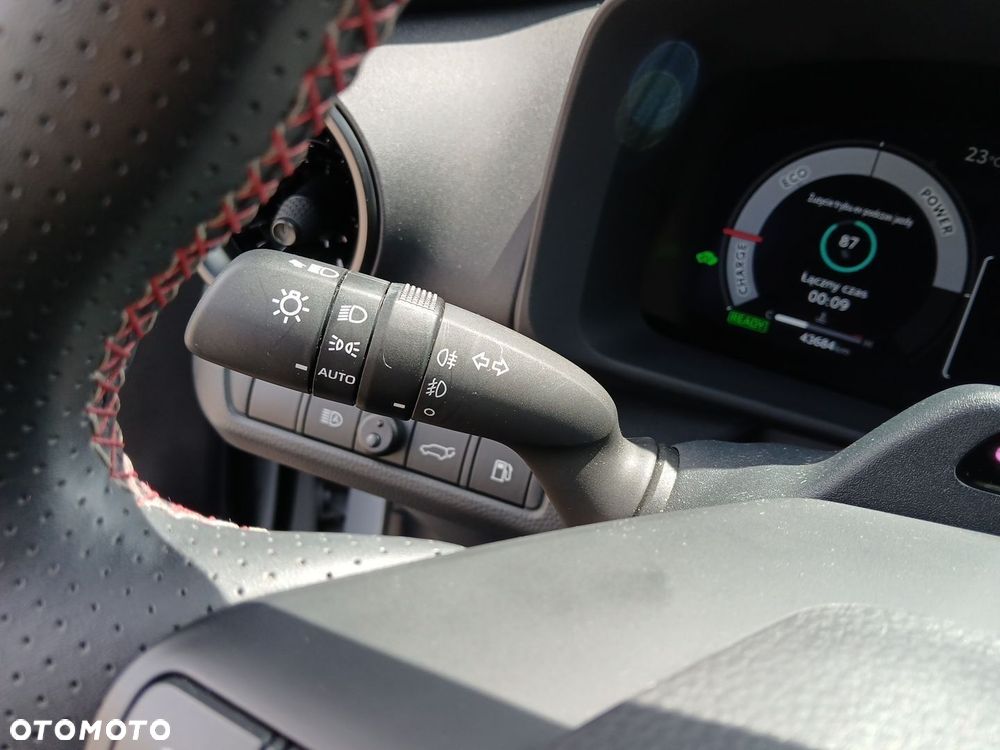 Toyota C-HR - 23