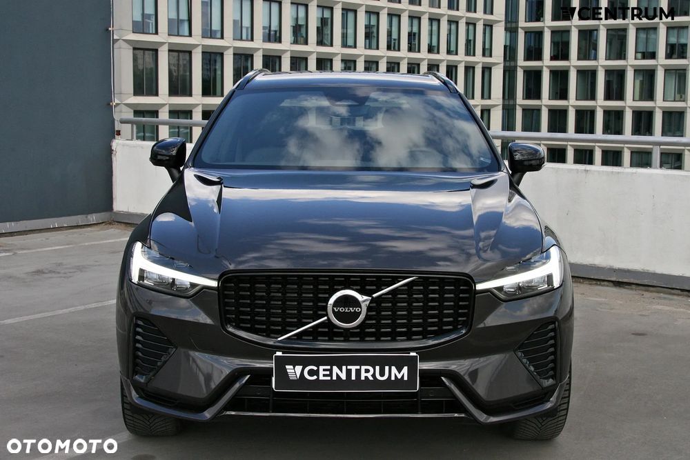 Volvo XC 60 B4 D AWD Plus Dark - 3