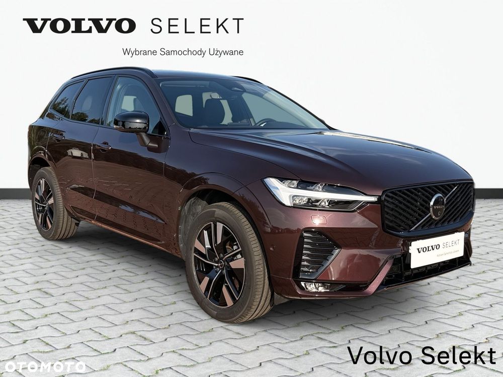 Volvo XC 60 B5 B AWD Plus Dark - 4