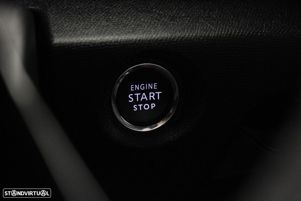 Citroën C4 X 1.2 PureTech Max EAT8 - 23