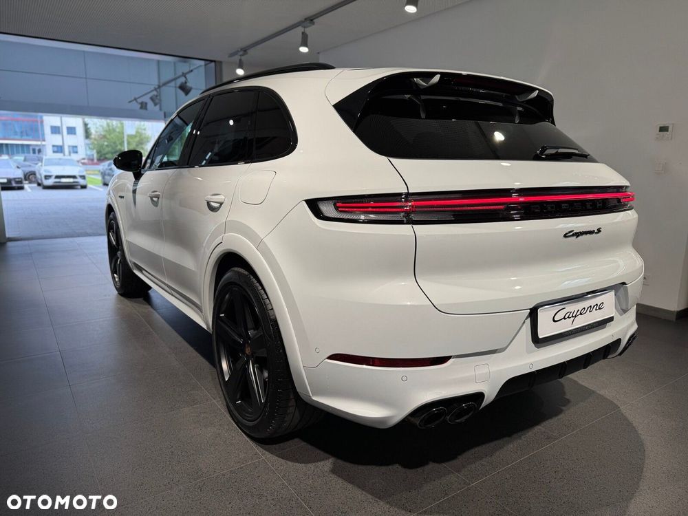 Porsche Cayenne - 8