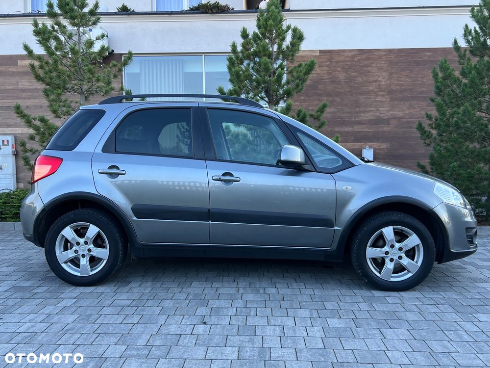 Suzuki SX4 1.6 VVT 4x4 Style - 21