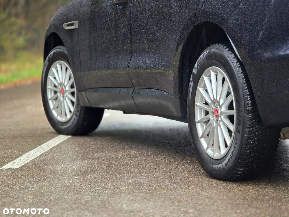 Jaguar F-Pace 2.0 i4D AWD Pure - 35
