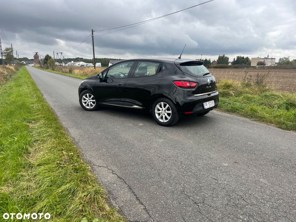 Renault Clio - 15