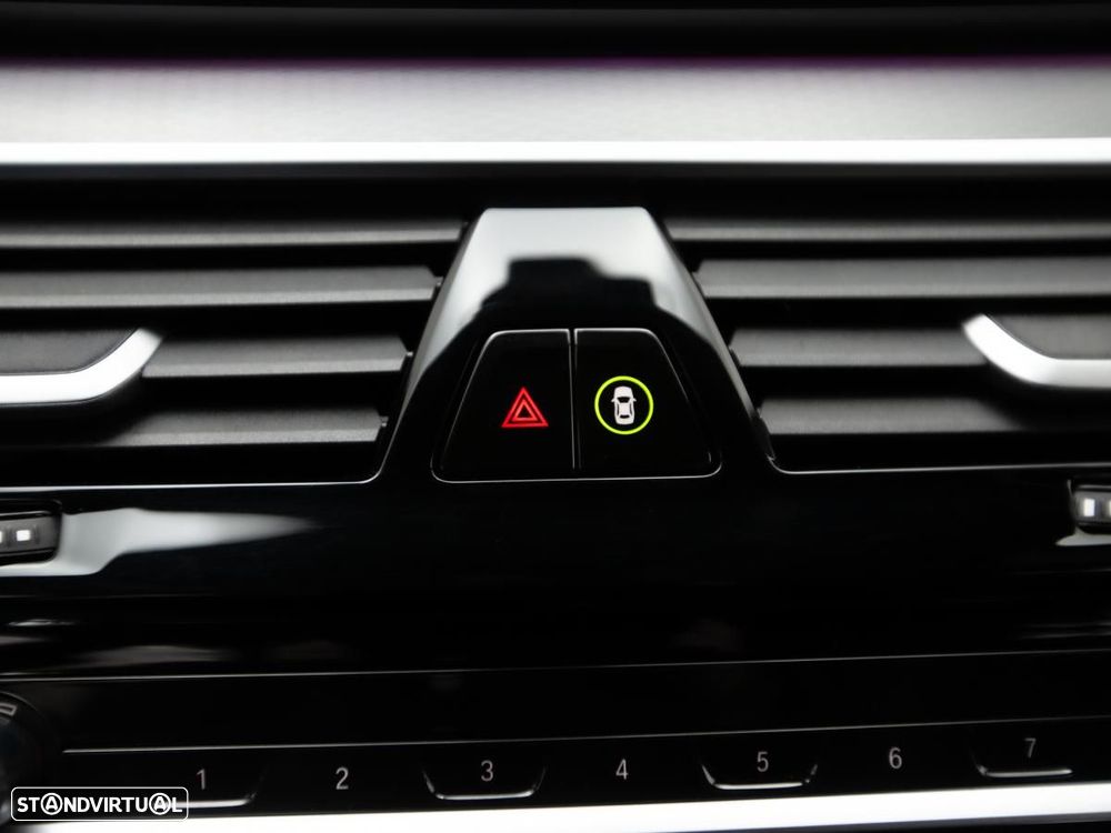 BMW 530 e xDrive Aut. Luxury Line - 23