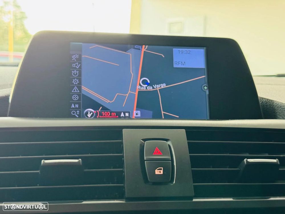 BMW 118 d Pack M - 27