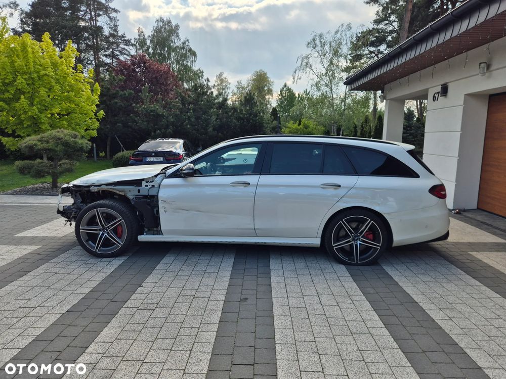 Mercedes-Benz Klasa E - 12