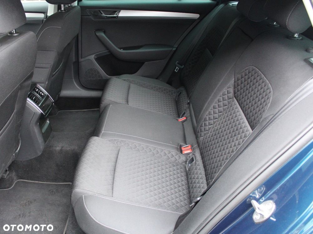 Skoda Superb 1.5 TSI Ambition DSG - 13