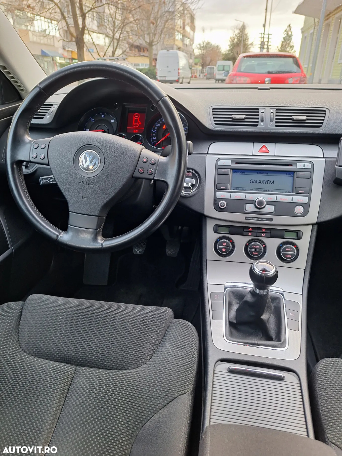 Volkswagen Passat 1.9 TDI DPF Comfortline - 22