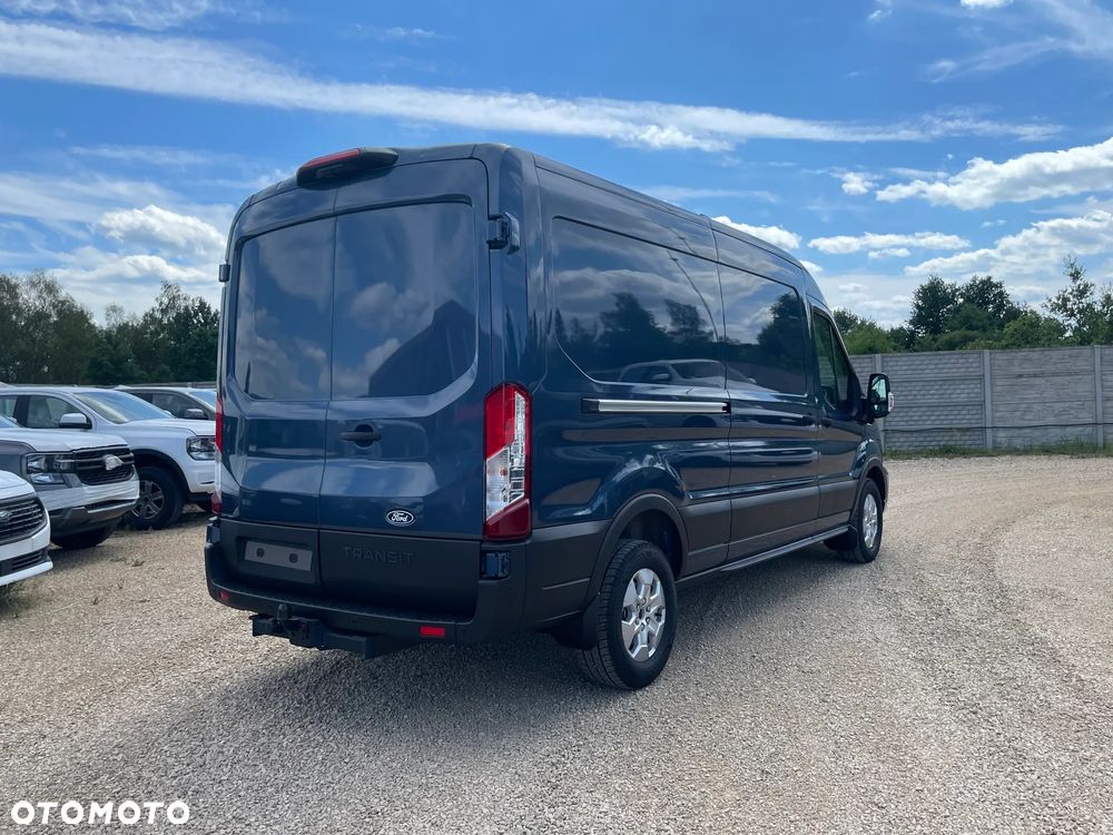 Ford Transit - 13